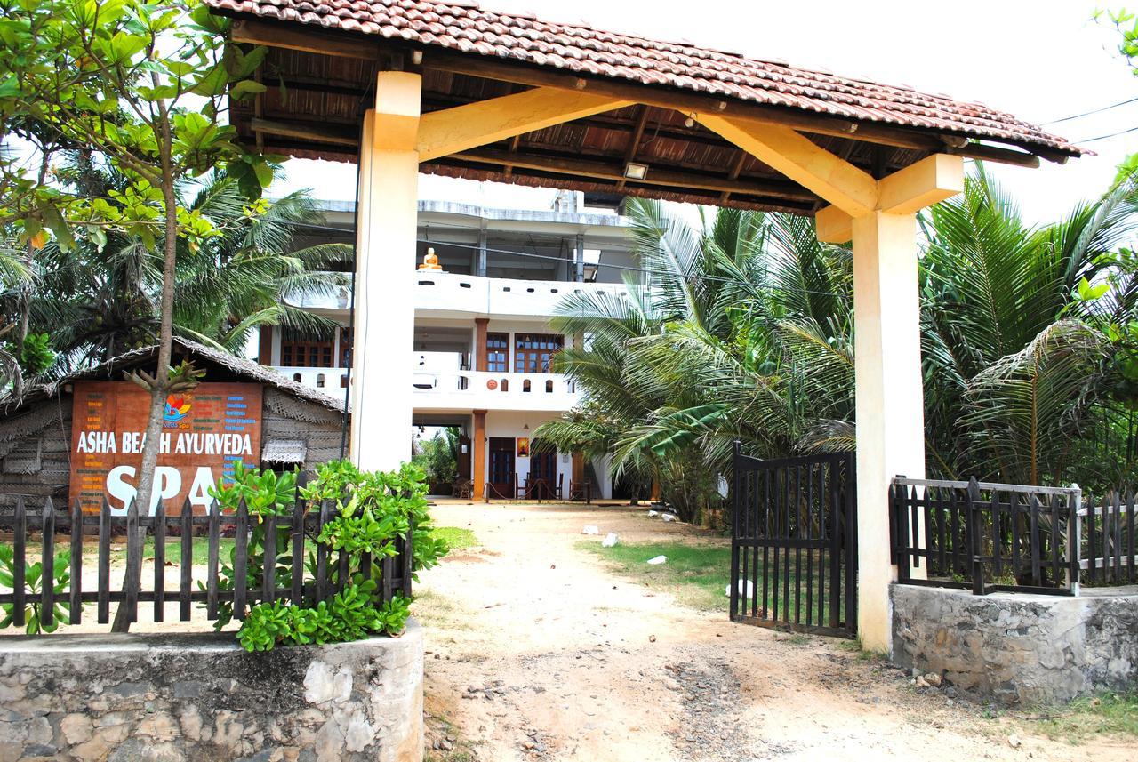 Asha Beach & Spa Тангале Екстериор снимка